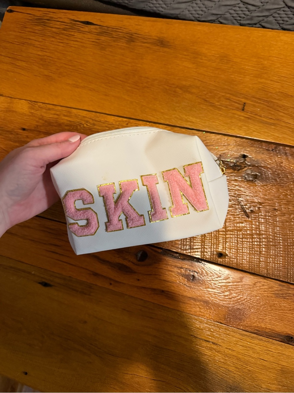 Cosmetic bag